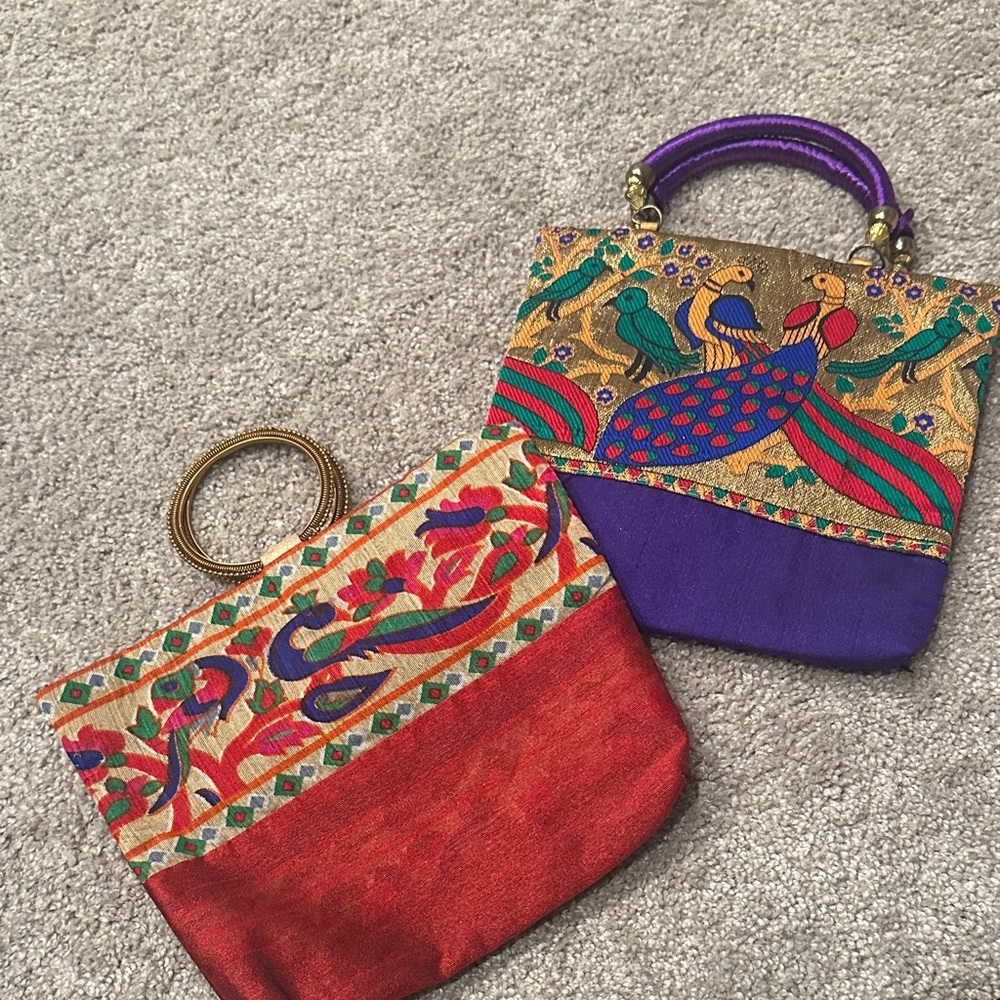 Colorful Embroidered Women's Handbag Set (2 pics)